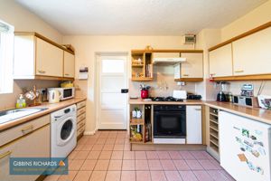 Kitchen- click for photo gallery